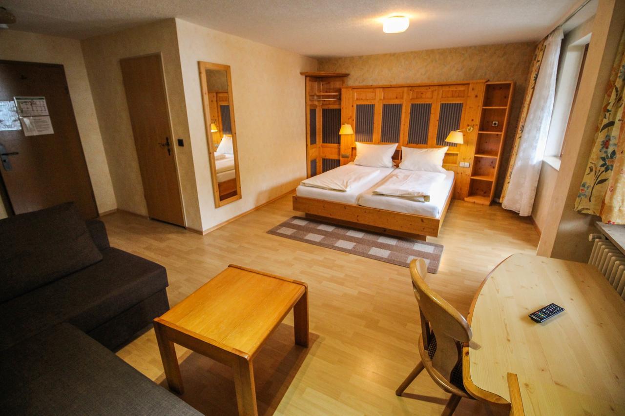 Bogensporthotel "Bad" Eisenbach  Esterno foto