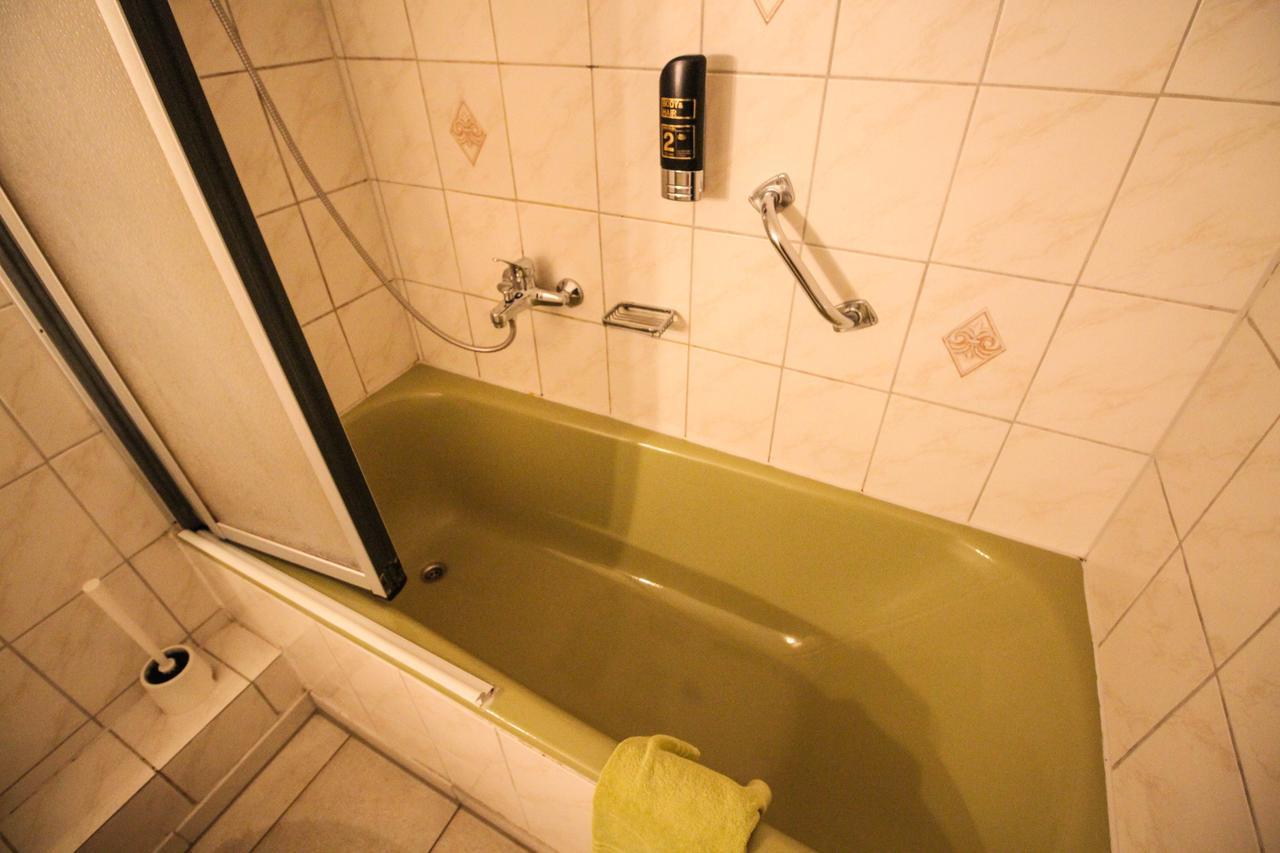 Bogensporthotel "Bad" Eisenbach  Esterno foto